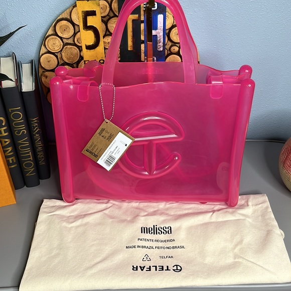 Melissa x Telfar Medium Jelly Shopper - Clear Pink - Picture 2 of 9